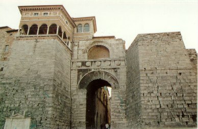  Perugia etruscan arch
